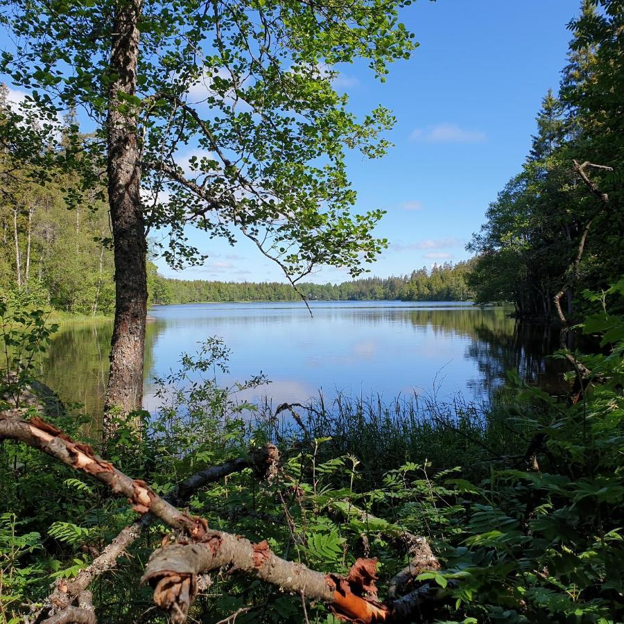 Cabin Near Lake And Beautiful Nature Reserve. Bodafors Exterior photo