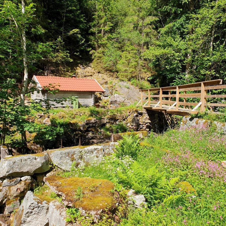 Cabin Near Lake And Beautiful Nature Reserve. Bodafors Exterior photo