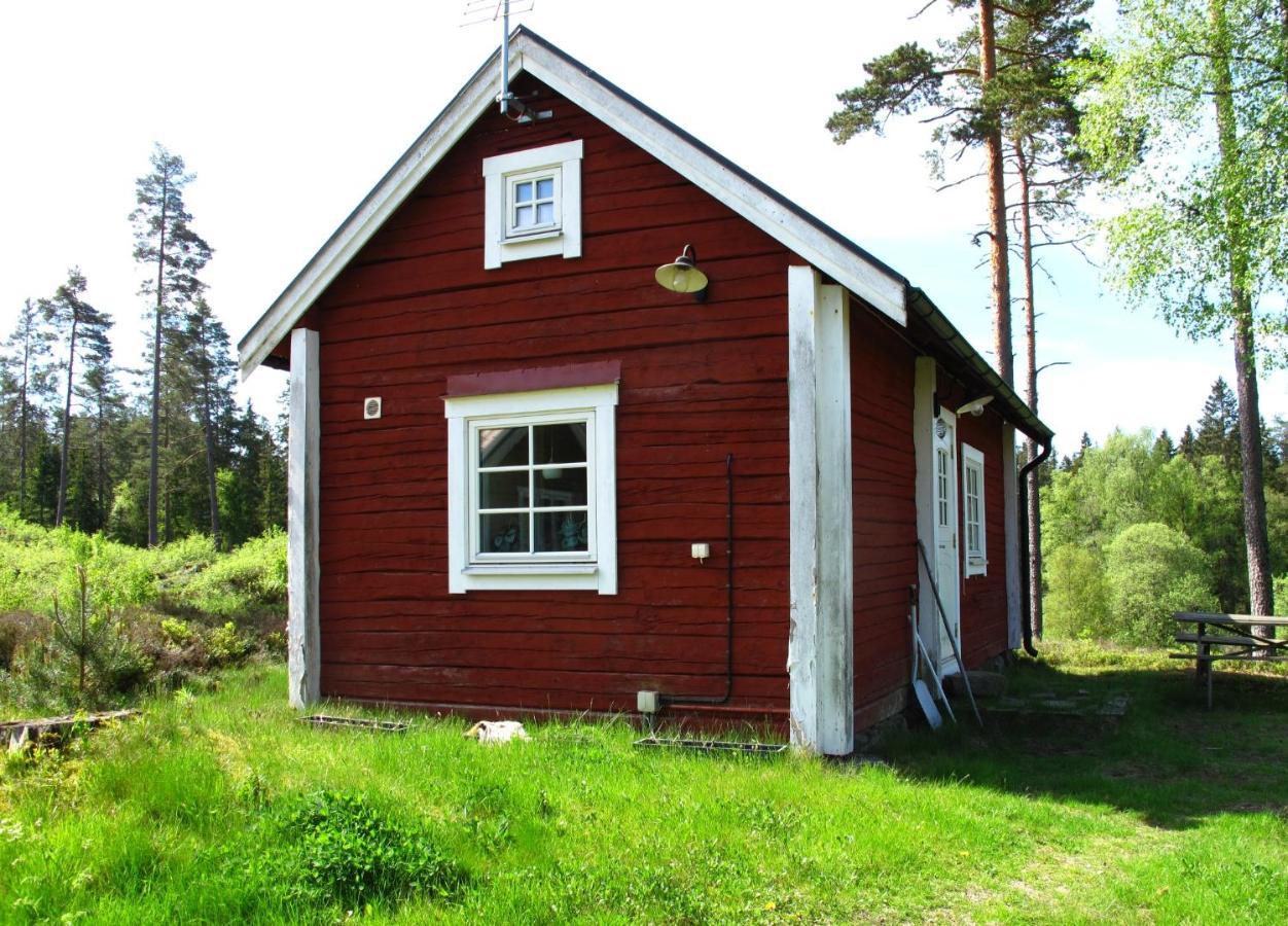 Cabin Near Lake And Beautiful Nature Reserve. Bodafors Exterior photo